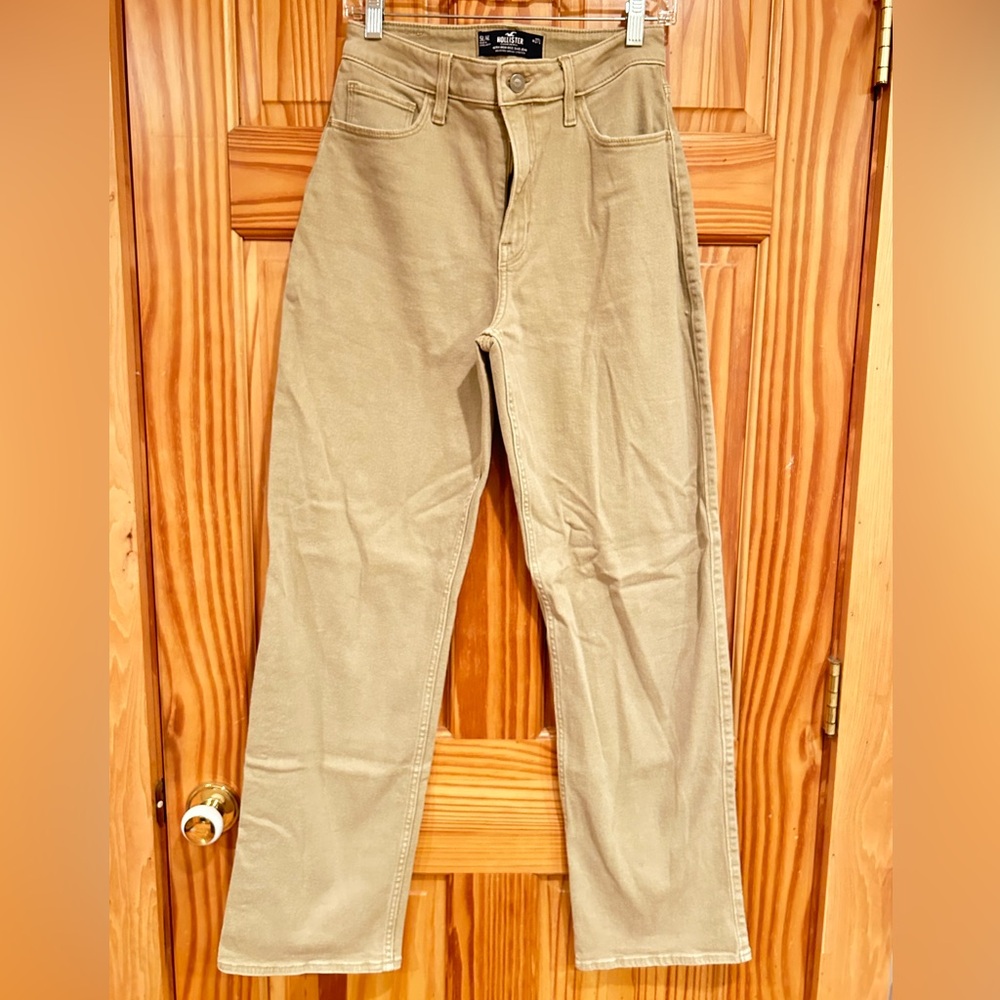 Hollister Ultra High Rise Dad Jean